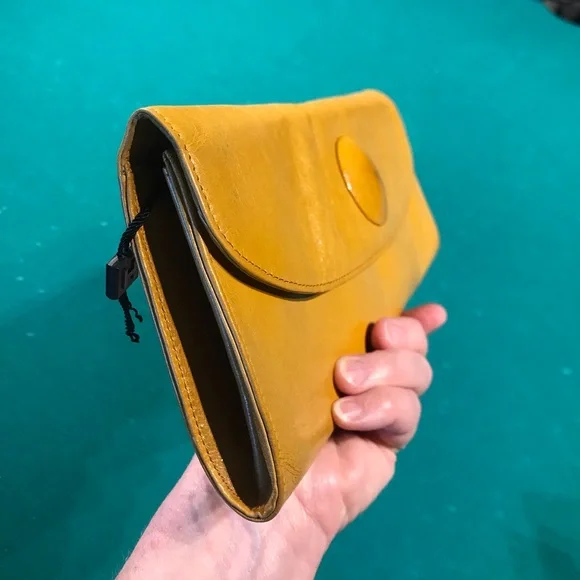 Authentic “Hobo” gold patent leather clutch purse/handbag is 100% New & unused - Picture 2 of 9